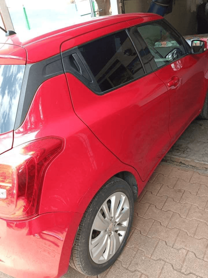 Suzuki Swift - Photo 1