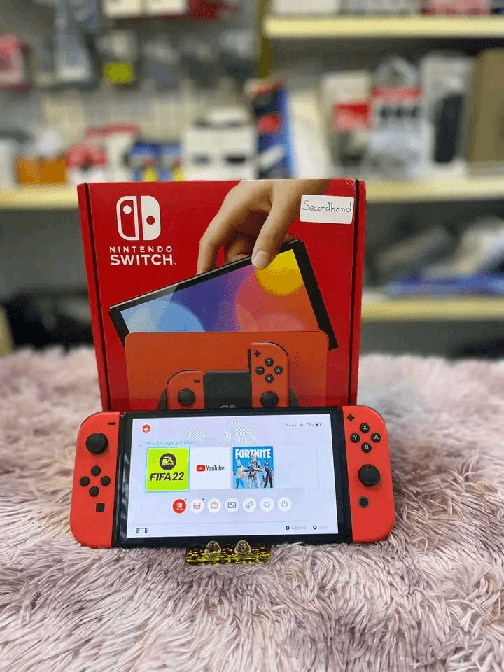 Switch oled Mario Édition - Photo 1
