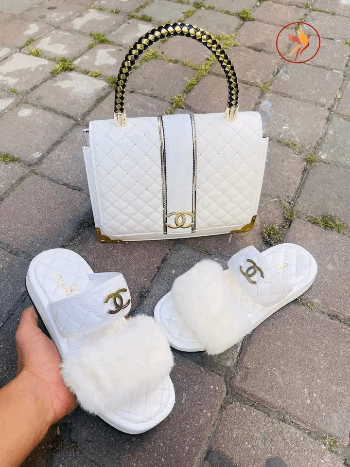 Vente des chaussures - Photo 1