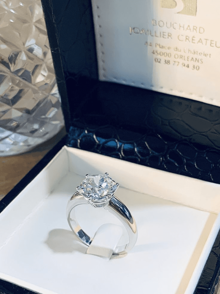 Bague en diamant - Photo 1