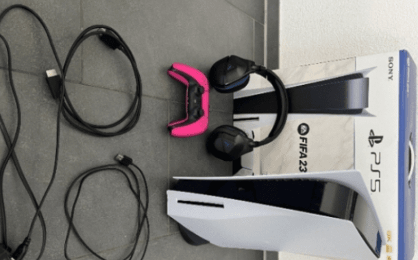 PlayStation 5 - Photo 1