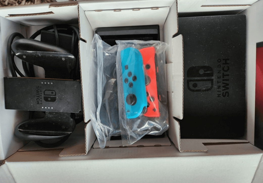 Nintendo switch - Photo 1