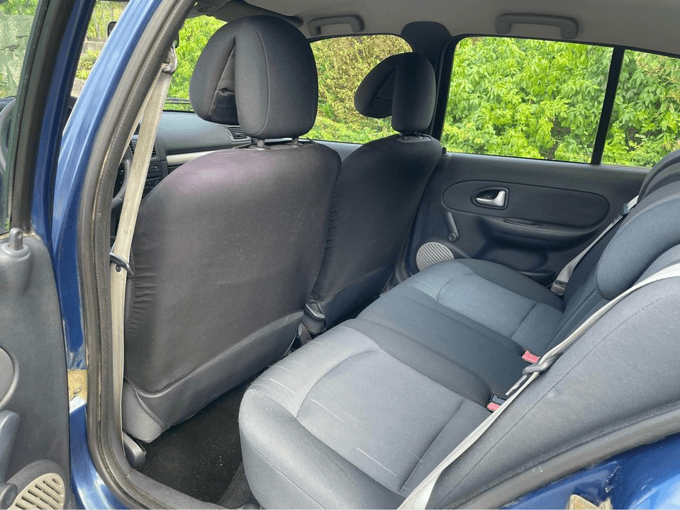 Renault clio - Photo 1