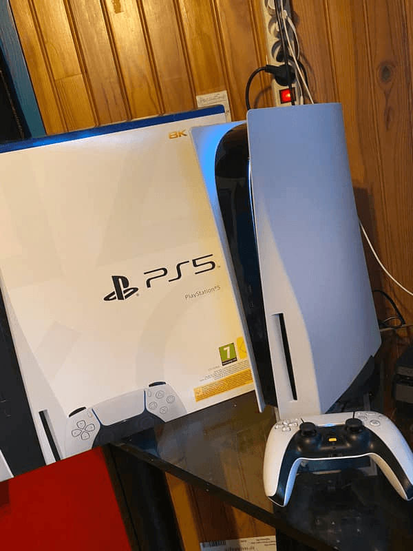 PlayStation 5 - Photo 1