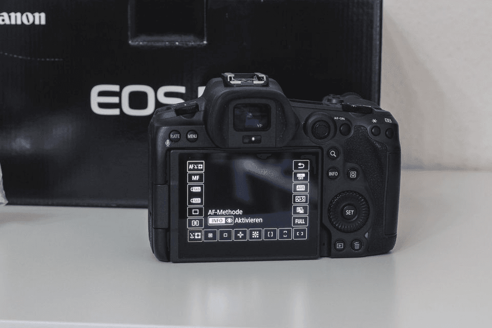 Canon EOS R5, version 1k, 2 batteries - Photo 1