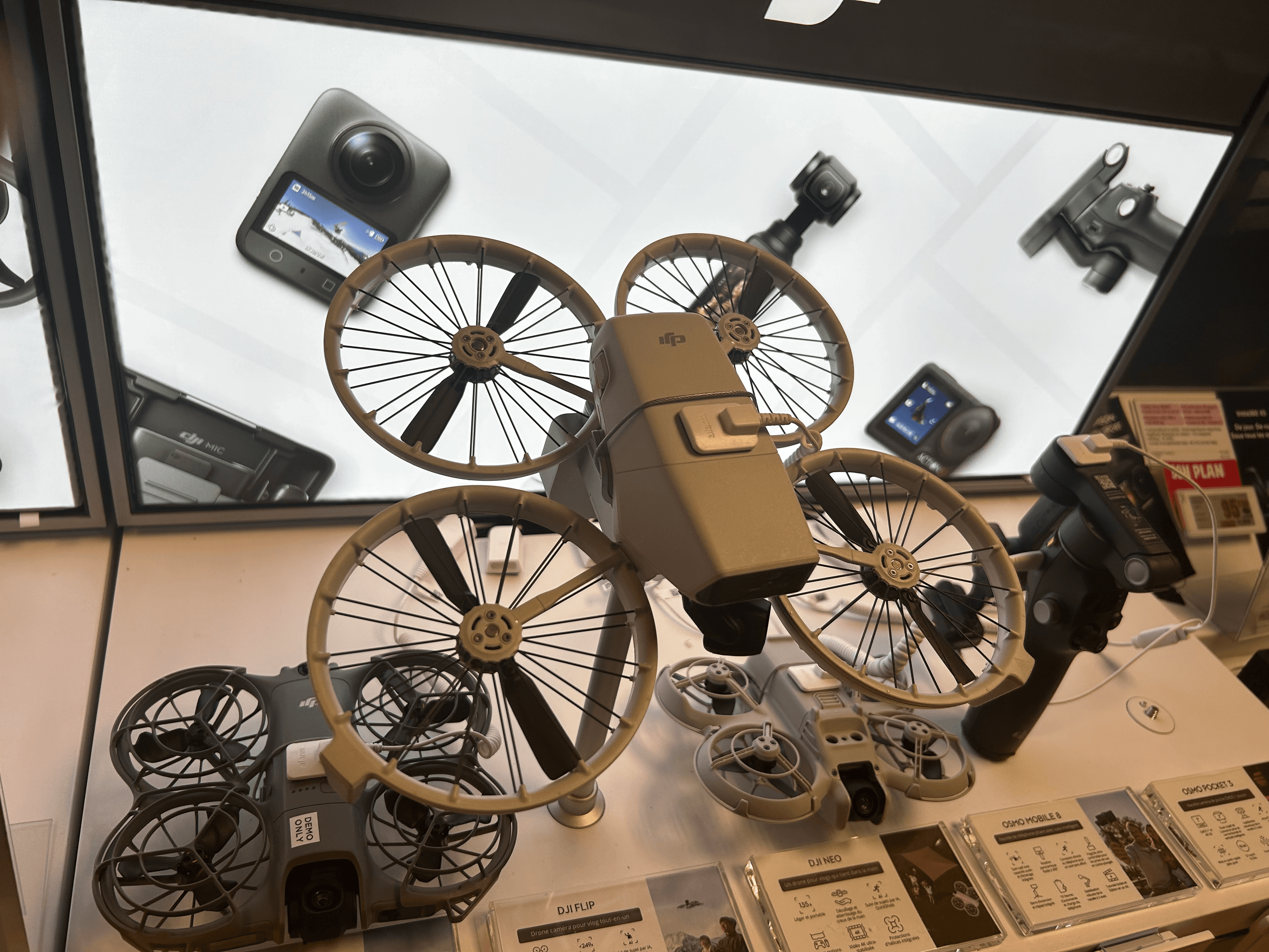 Vente de drones de dernière génération - Photo 1