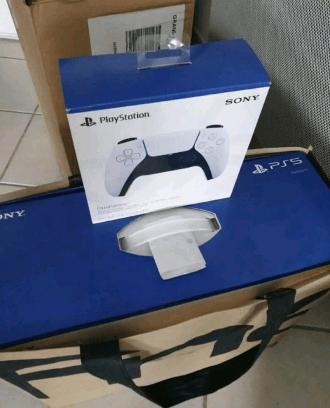 PS5 - Photo 1