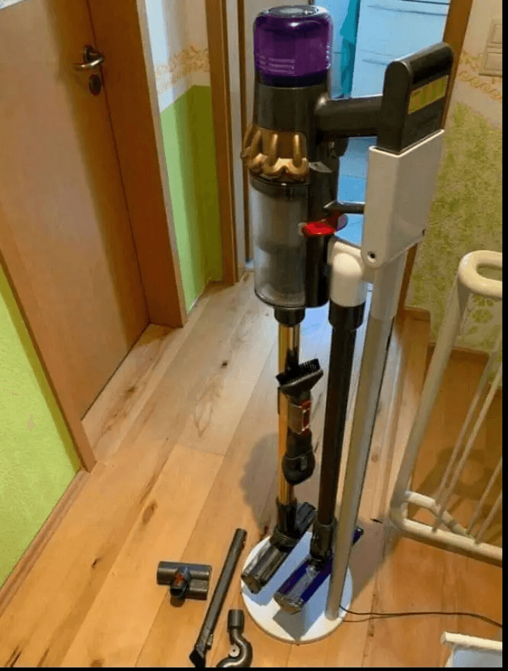 Dyson v15 - Photo 1