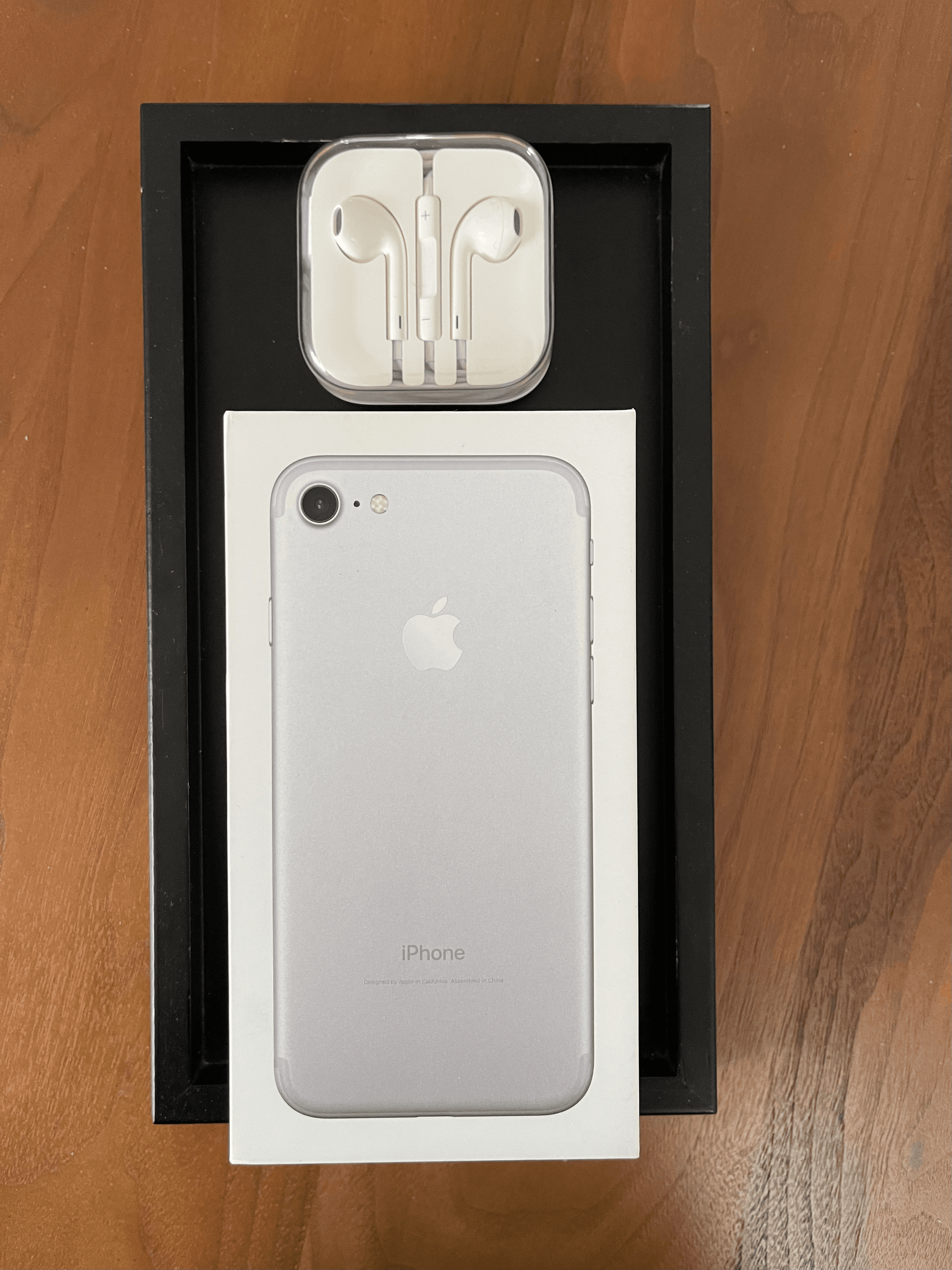 iPhone 7 gris - Photo 1