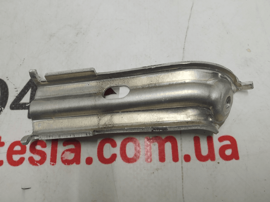 Support de pompe de refroidissement Tesla 1036672-00-F - Photo 1