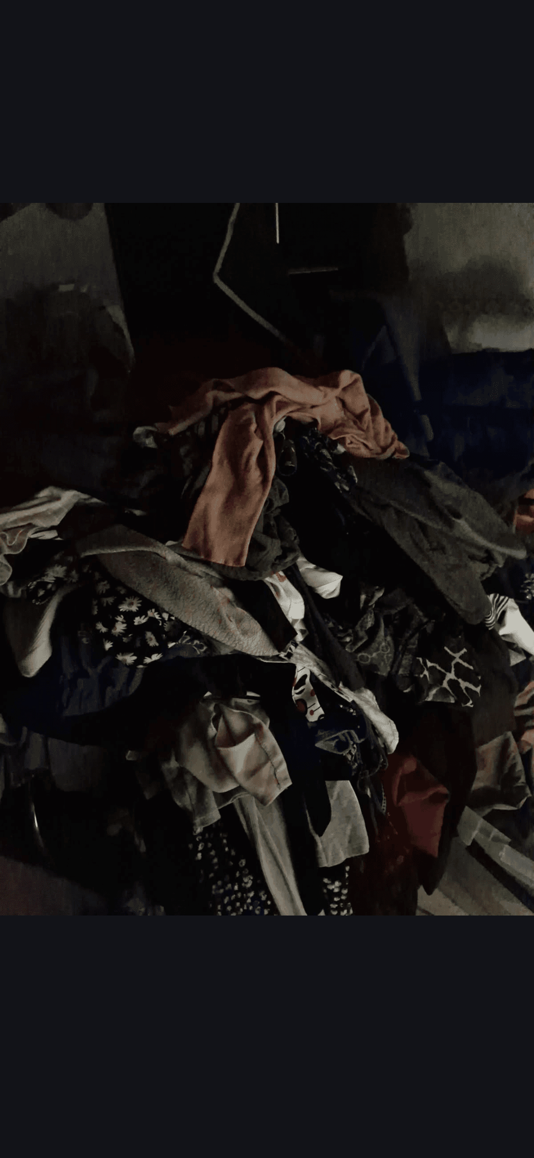 Lot de vêtements à vendre - Photo 1