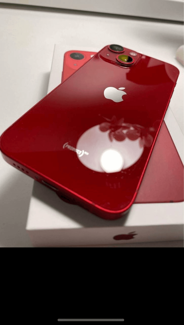 Appel iPhone 13 rouge - Photo 1