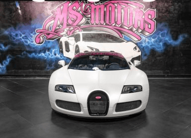 BUGATTI - Photo 1