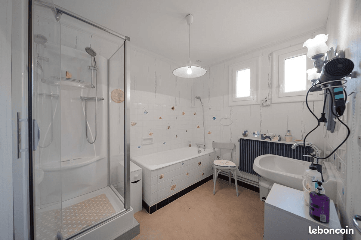 Maison spacieuse de 249 m² à vendre