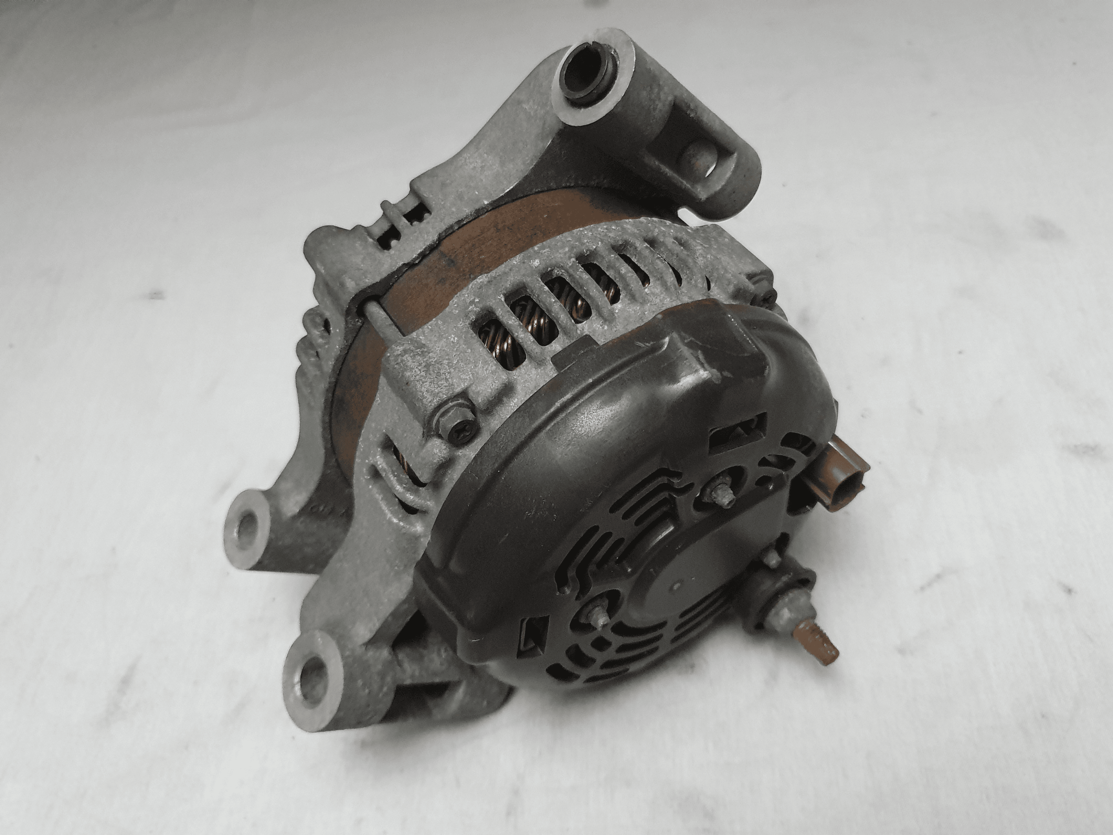 Alternateur Dodge Magnum 2004-2008 - Photo 1