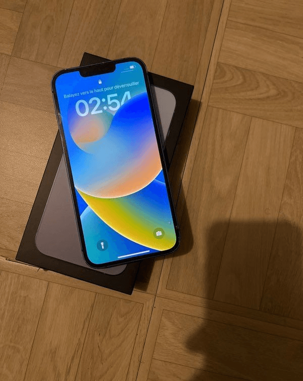 IPhone13 290e - Photo 1