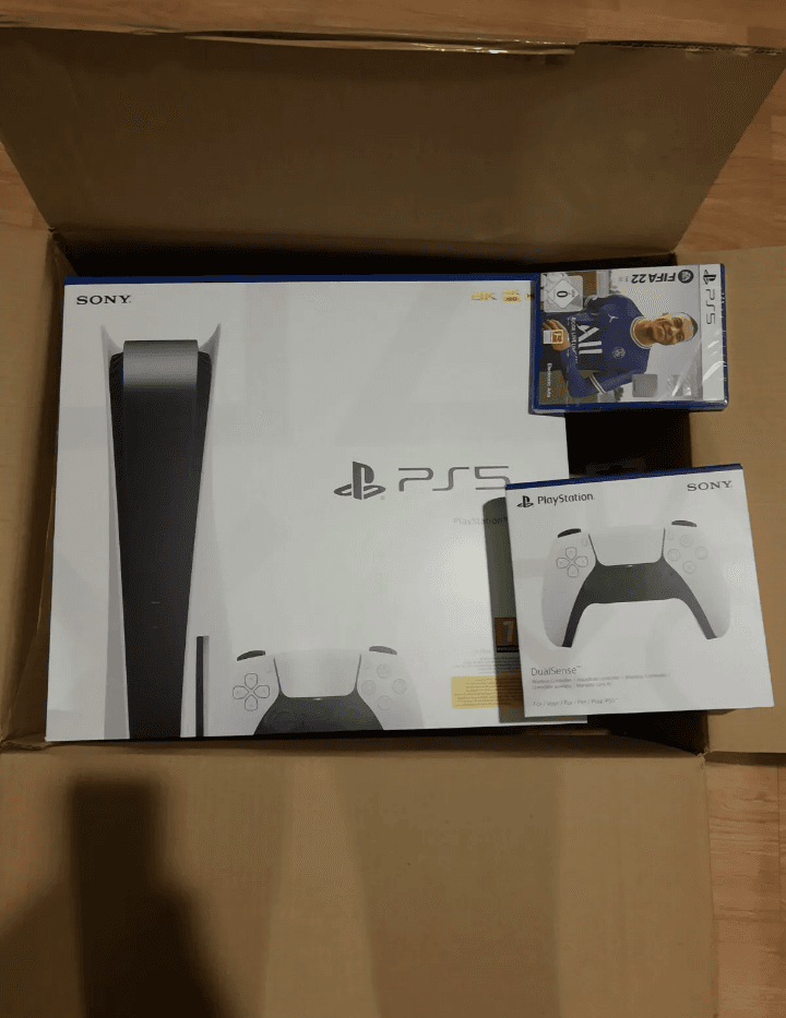 PlayStation 5 - Photo 1