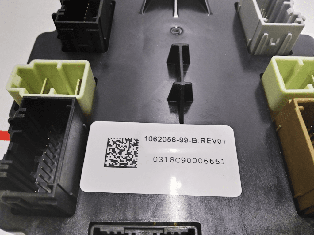 Module de commande de porte arrière gauche/droite Tesla 1062056-99-B - Photo 1