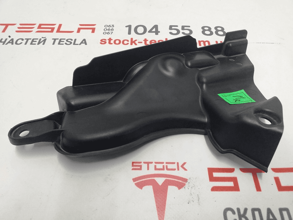 Couvercle de coupelle en caoutchouc droit Tesla Model 3
1081695-00-A-Uc - Photo 1