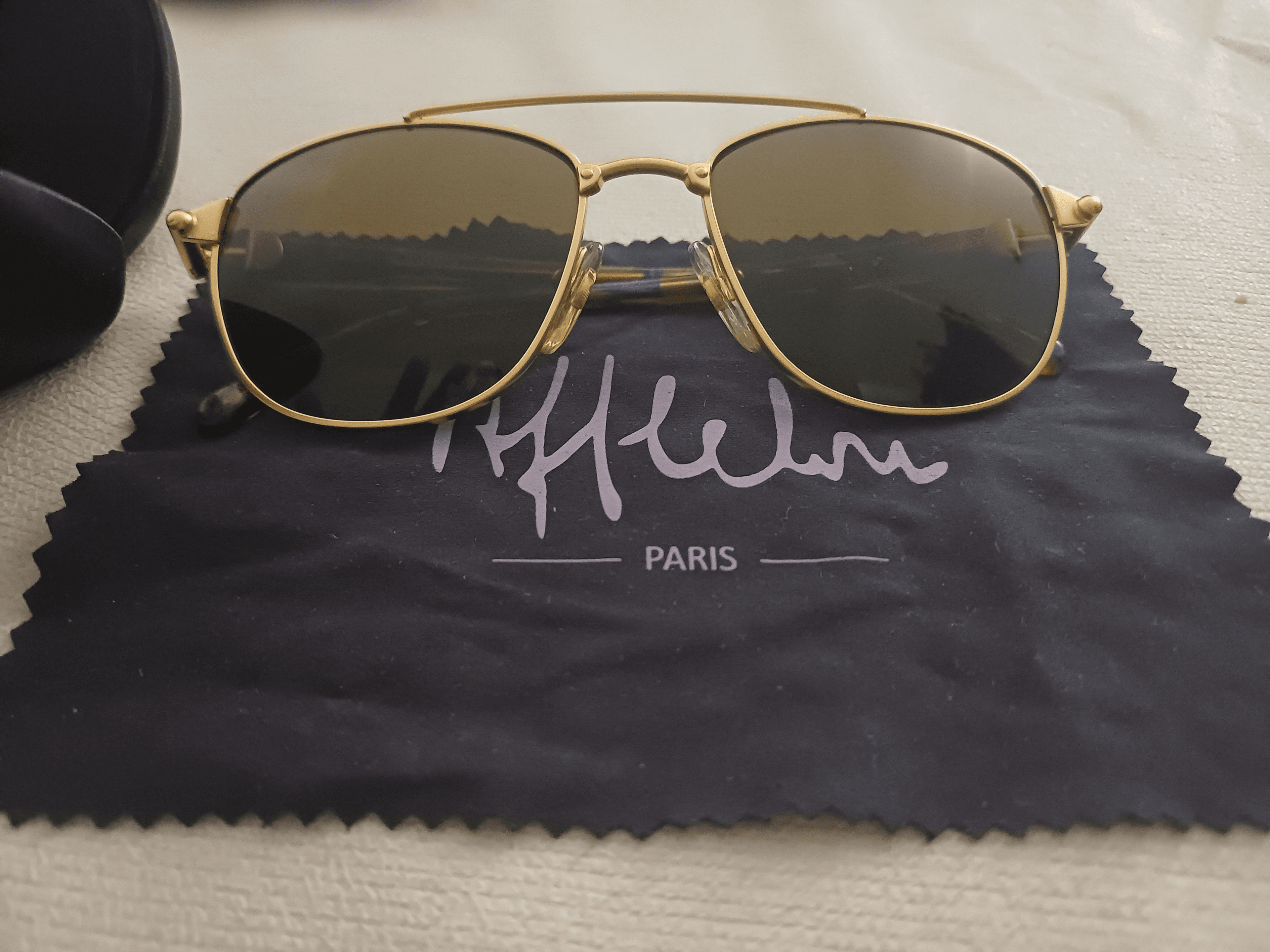 Lunettes de Soleil Stylées: Chic et Pratique pour l'Été - Photo 1