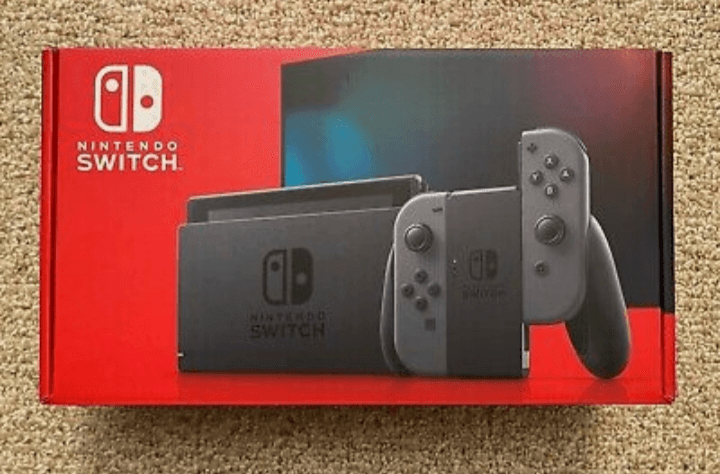 Nintendo Switch - Photo 1