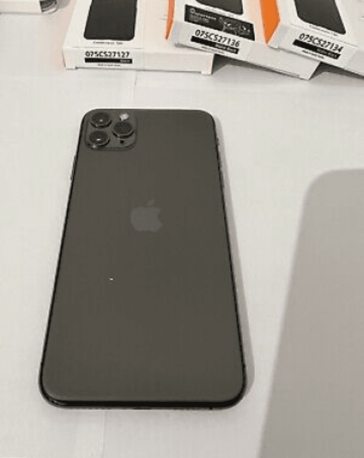 À vendre iphone 11 pro max - Photo 1