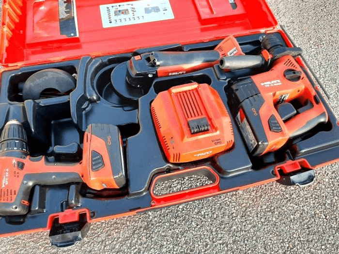 kit HILTI 3 tool en excellent état - Photo 1