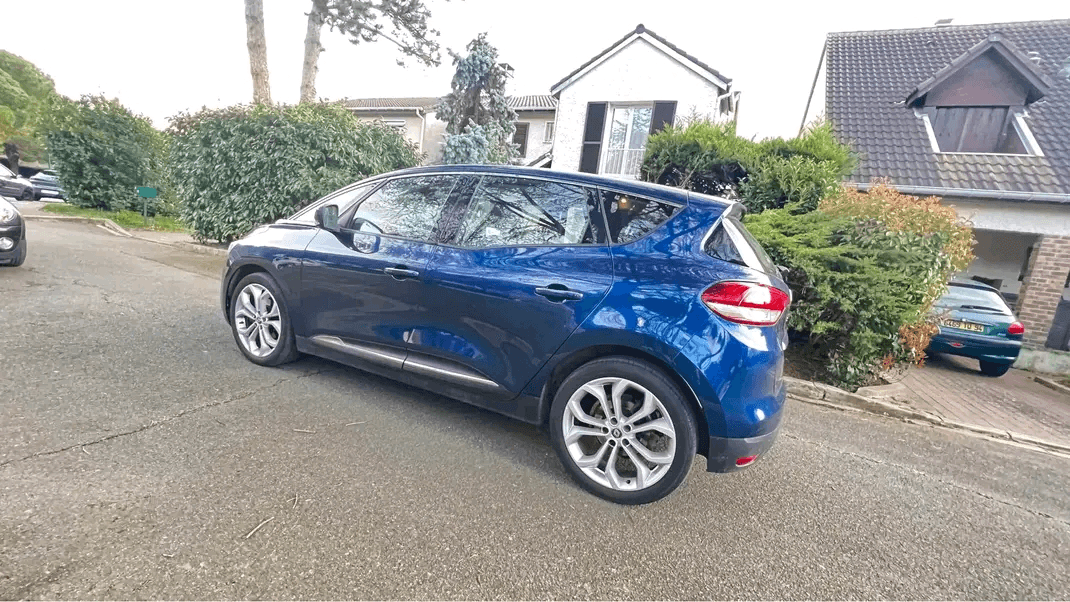 Toyota - Photo 1