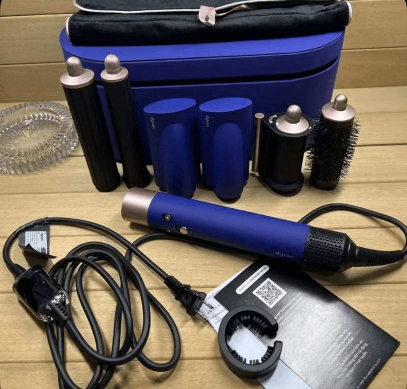 dyson - Photo 1