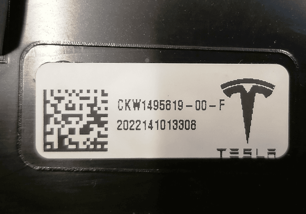 Signal d'arrêt de hayon Tesla modèle Y 1495819-00-F - Photo 1