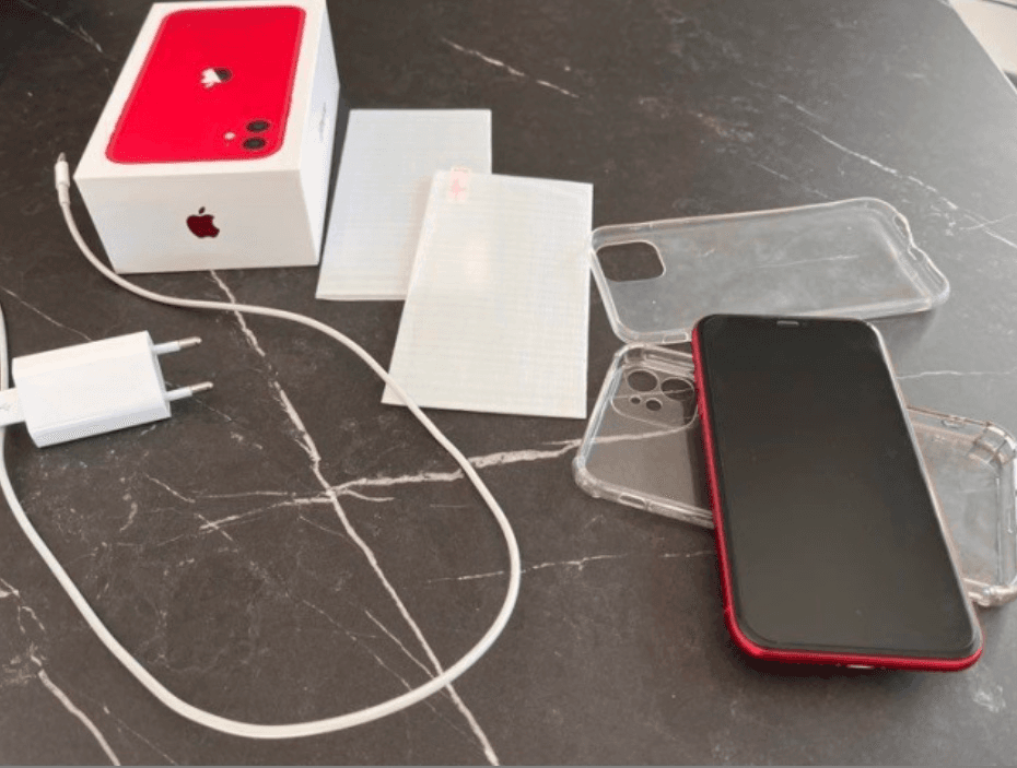 iPhone 11 - Photo 1