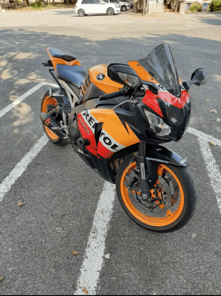 Moto Sportif - Photo 1